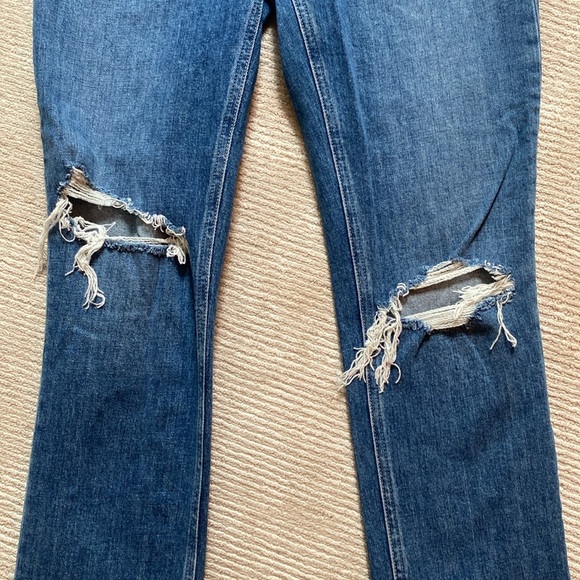 Paige Sarah Slim Distressed Knee Straight Leg High Rise Mid Wash Jeans Size 27 - Picture 6 of 13